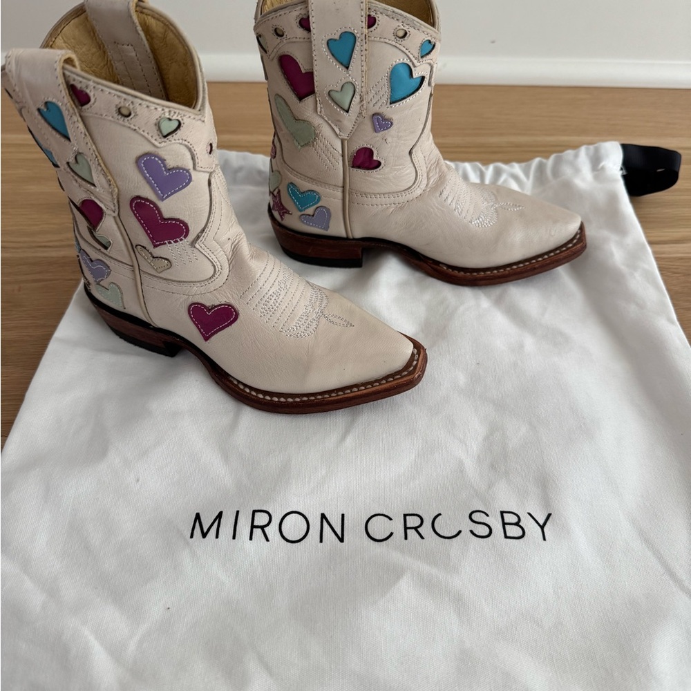 Miron Crosby Kids Heart Embellished Boots - Cream and Multicolor